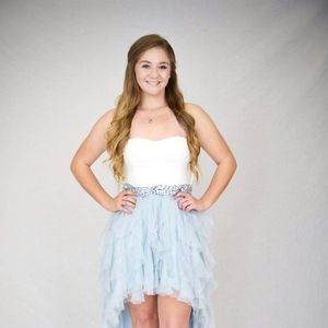 Meet your Posher, Julia